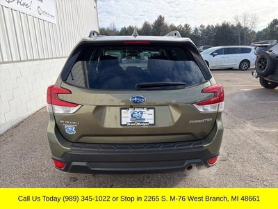 2023 Subaru Forester Premium