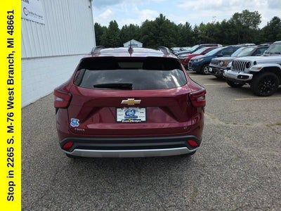 2025 Chevrolet Trax LT