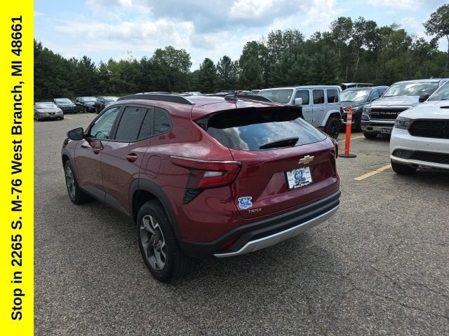 2025 Chevrolet Trax LT