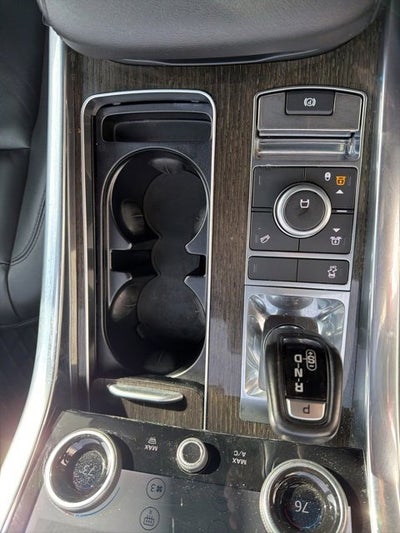 2020 Land Rover Range Rover Sport SE